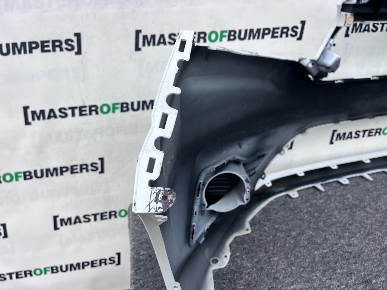 Dacia Sandero Comfort 2021-on Front Bumper Genuine [r678]