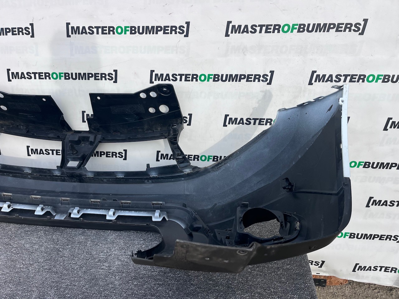 Dacia Duster Ambiance Stepway Mk2 2017-2023 Front Bumper 6 Pdc Genuine [r689]