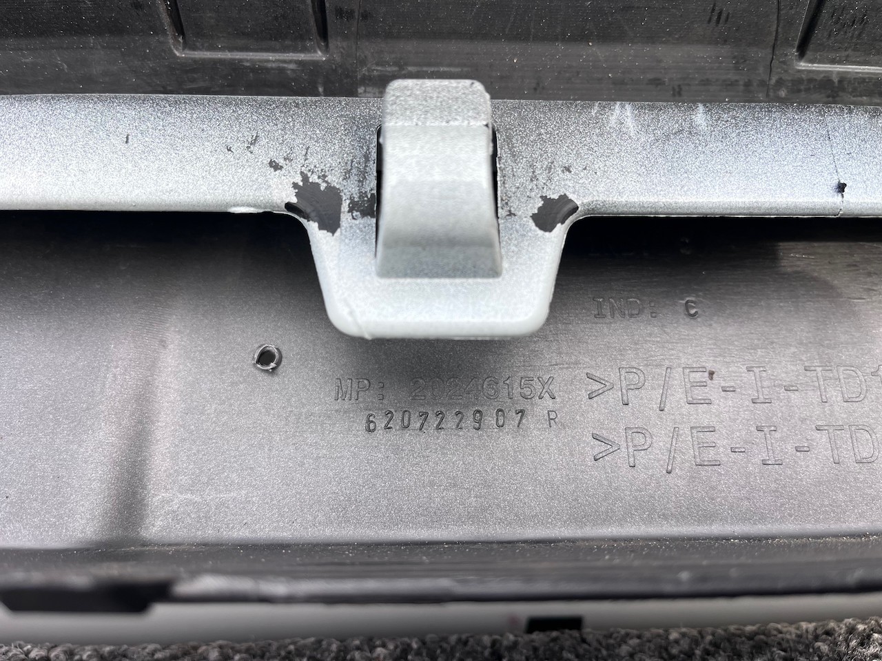 Dacia Duster Ambiance Stepway Mk2 2017-2023 Front Bumper 6 Pdc Genuine [r689]