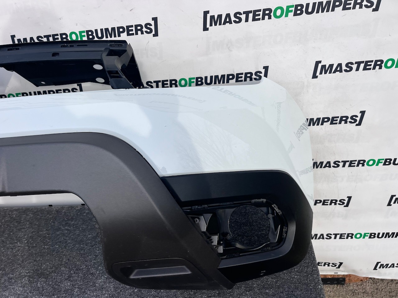 Dacia Duster Ambiance Stepway Mk2 2017-2023 Front Bumper 6 Pdc Genuine [r689]