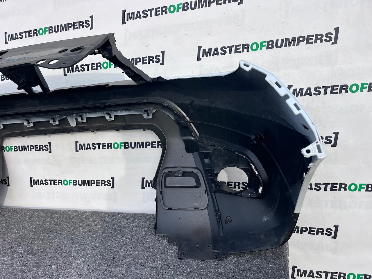 Dacia Duster Ambiance Stepway Mk2 2017-2023 Front Bumper 6 Pdc Genuine [r689]