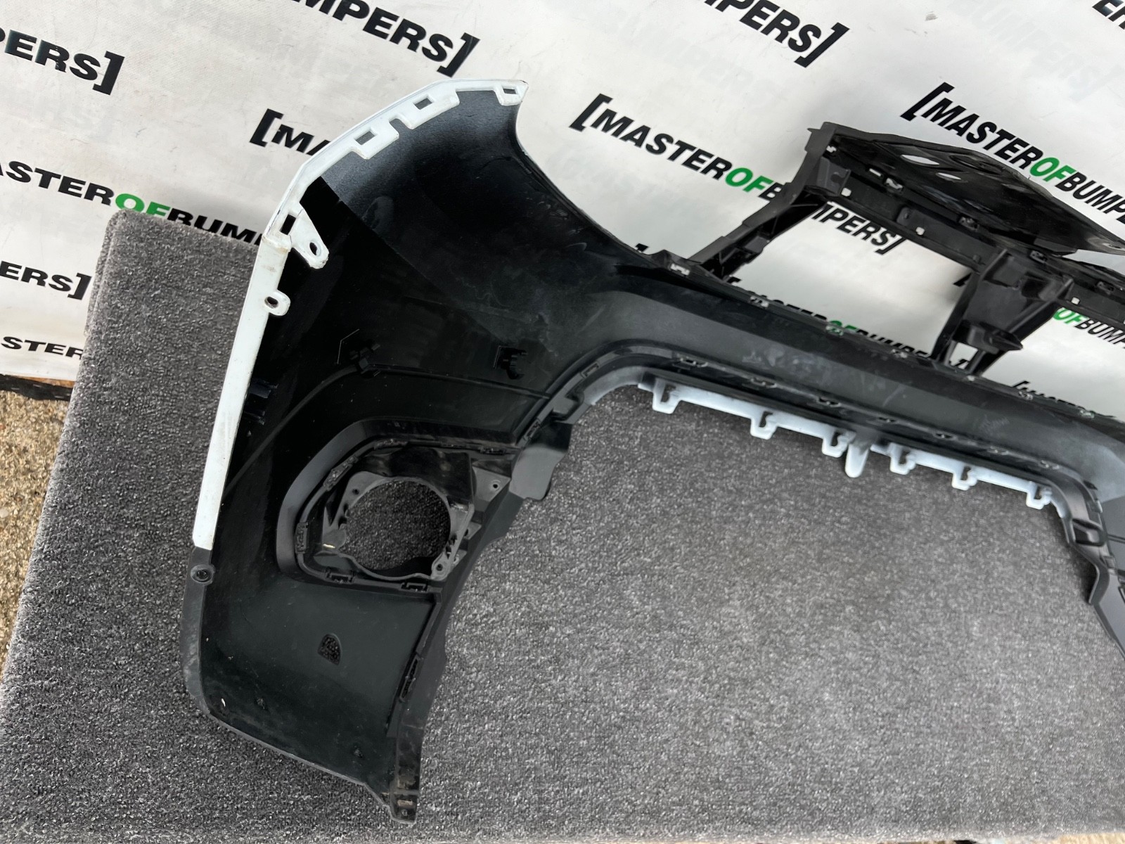 Dacia Duster Ambiance Stepway Mk2 2017-2023 Front Bumper 6 Pdc Genuine [r711]
