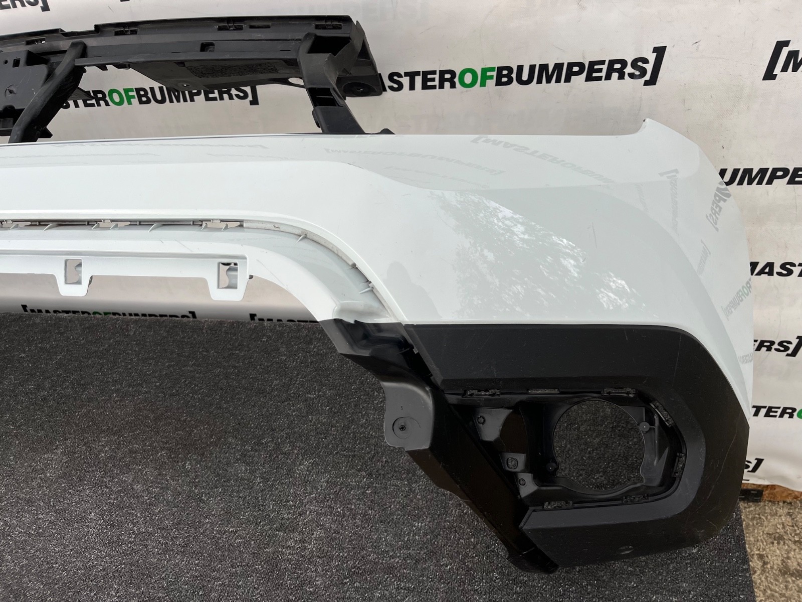 Dacia Duster Ambiance Stepway Mk2 2017-2023 Front Bumper 6 Pdc Genuine [r711]