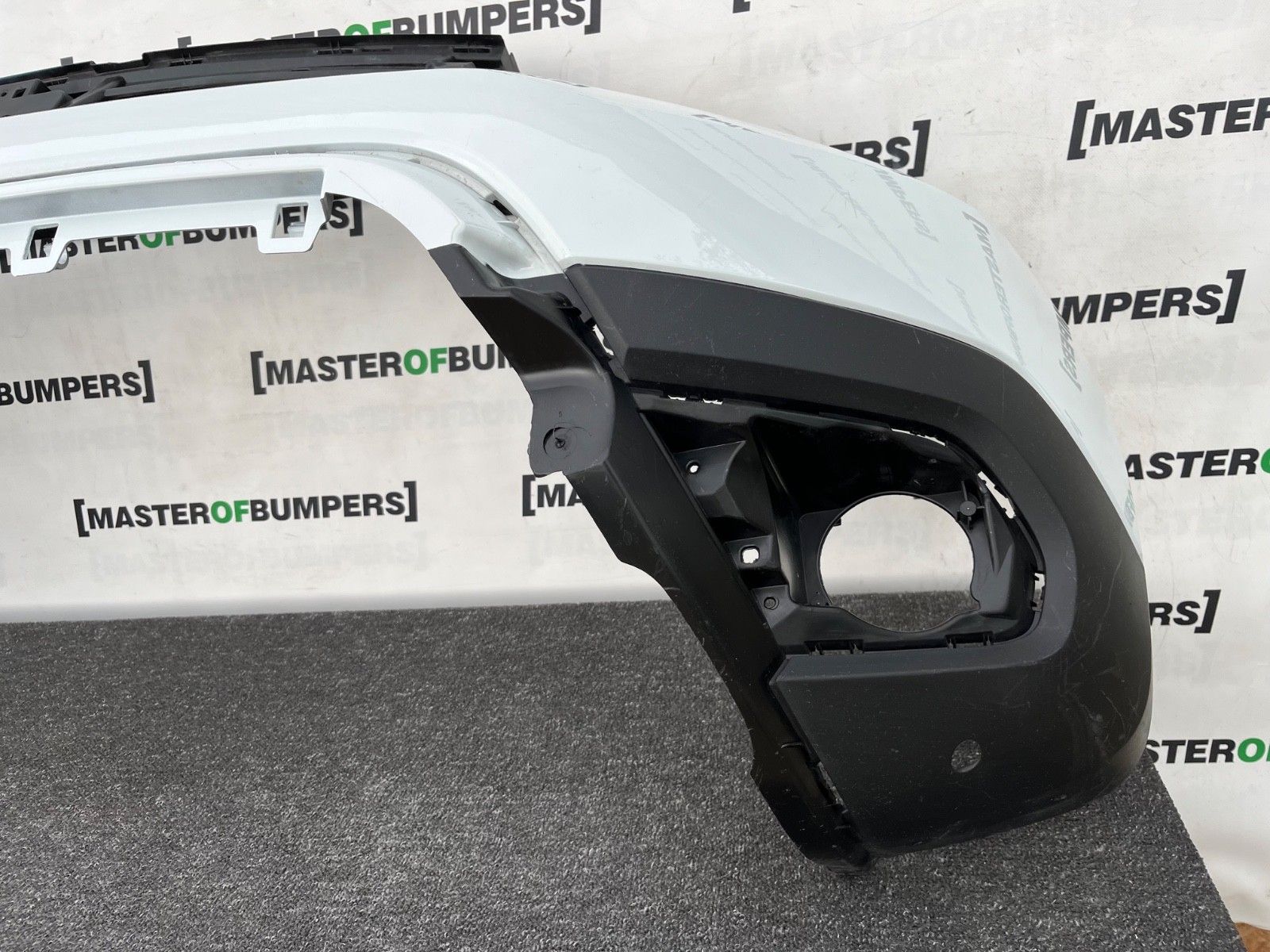 Dacia Duster Ambiance Stepway Mk2 2017-2023 Front Bumper 6 Pdc Genuine [r711]
