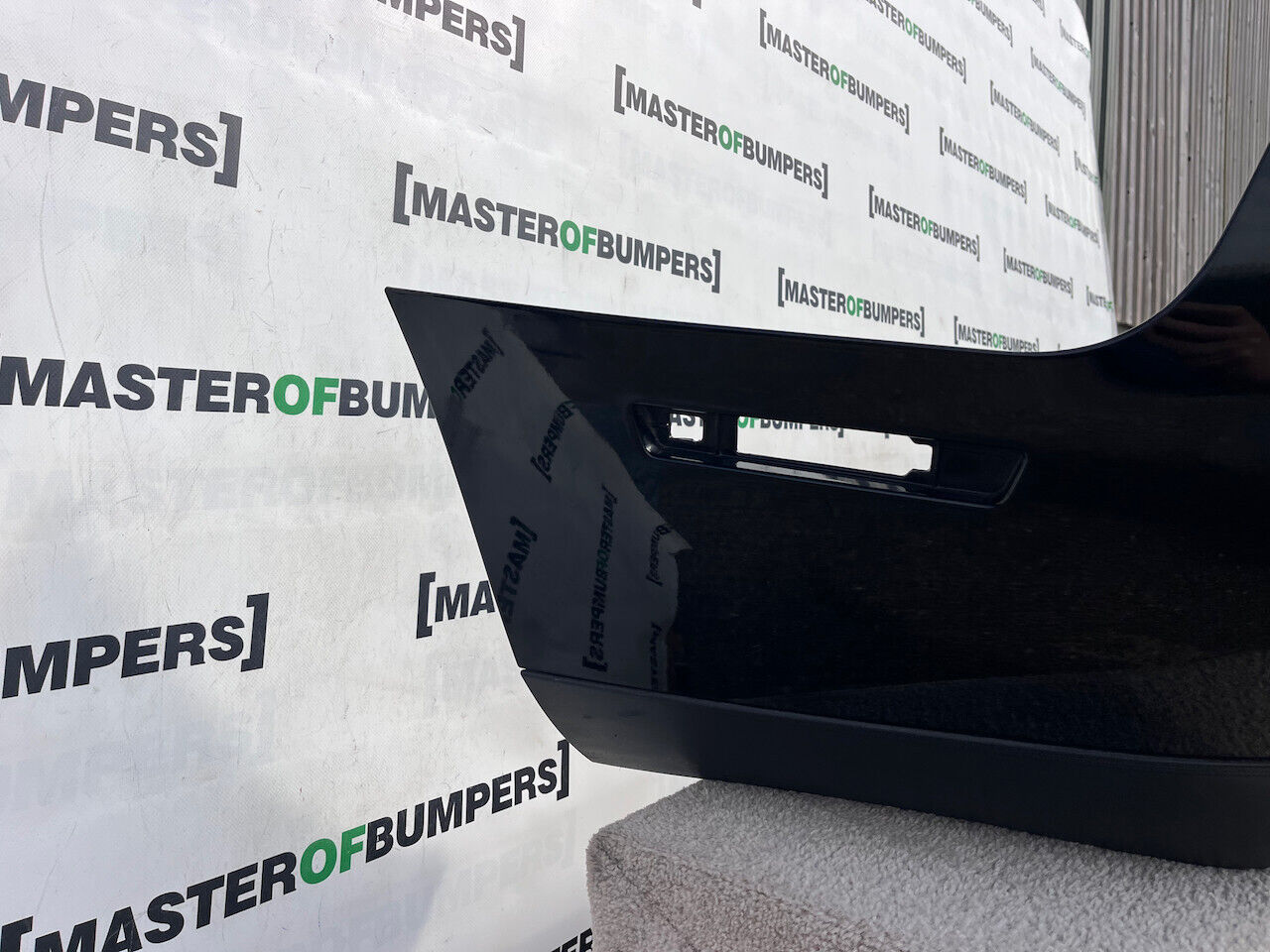 Dodge Challenger Hemi Sxt 2015-2023 Rear Bumper 4 Pdc Genuine [p392]