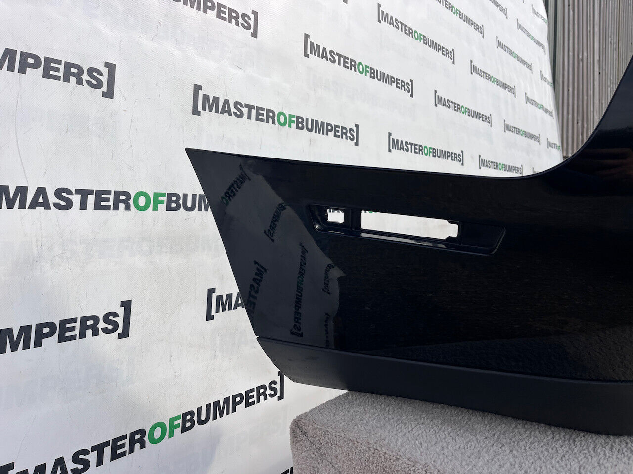 Dodge Challenger Hemi Sxt 2015-2023 Rear Bumper 4 Pdc Genuine [p392]