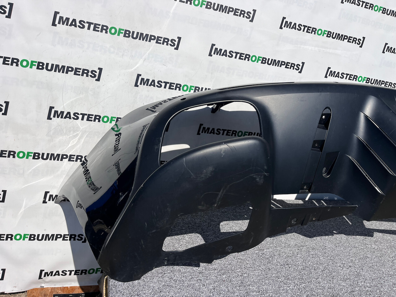 Ferrari Gtc4lusso V12 Sport 2016-2020 Rear Bumper 4 Pdc Genuine [p421]