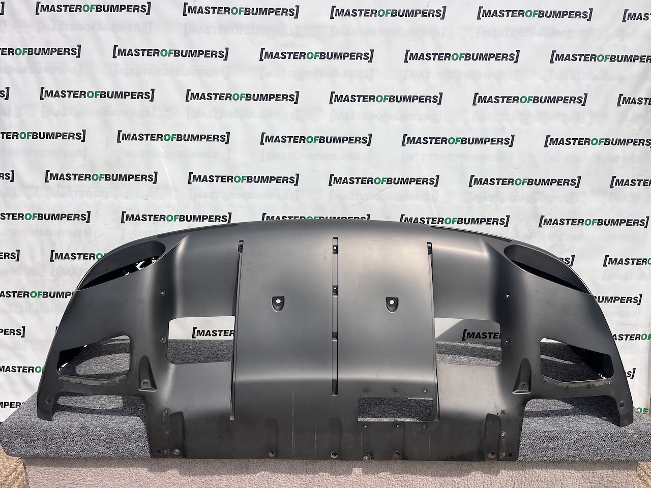 Ferrari California T Lift V8 3.8 2014-2018 Rear Bumper 4 Pdc Genuine [p418]