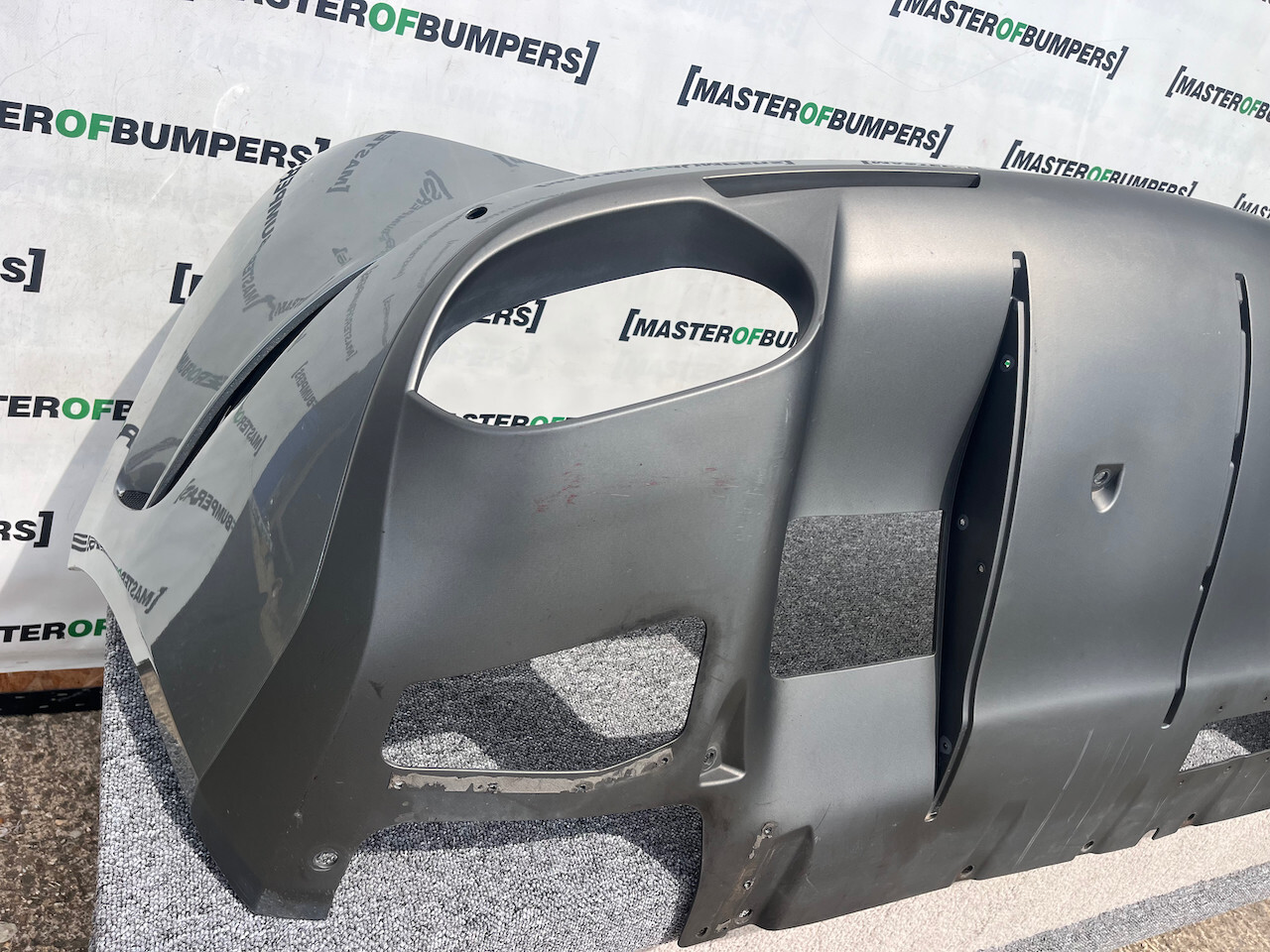 Ferrari California T Lift V8 3.8 2014-2018 Rear Bumper 4 Pdc Genuine [p418]