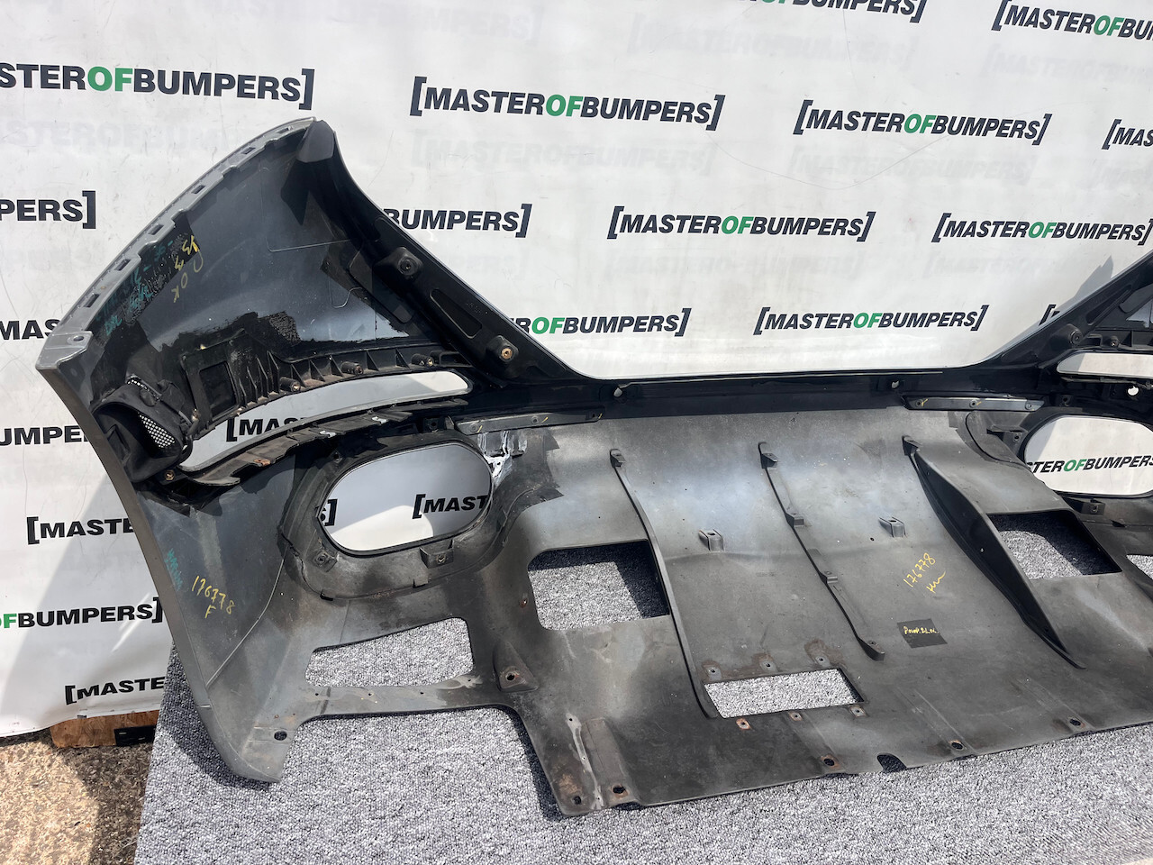 Ferrari California T Lift V8 3.8 2014-2018 Rear Bumper 4 Pdc Genuine [p418]