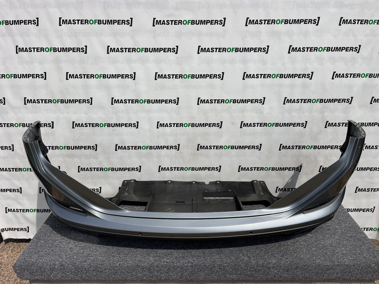 Ferrari California T Lift V8 3.8 2014-2018 Rear Bumper 4 Pdc Genuine [p418]