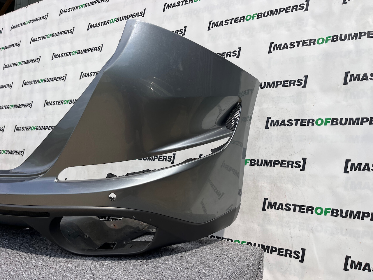 Ferrari California T Lift V8 3.8 2014-2018 Rear Bumper 4 Pdc Genuine [p418]