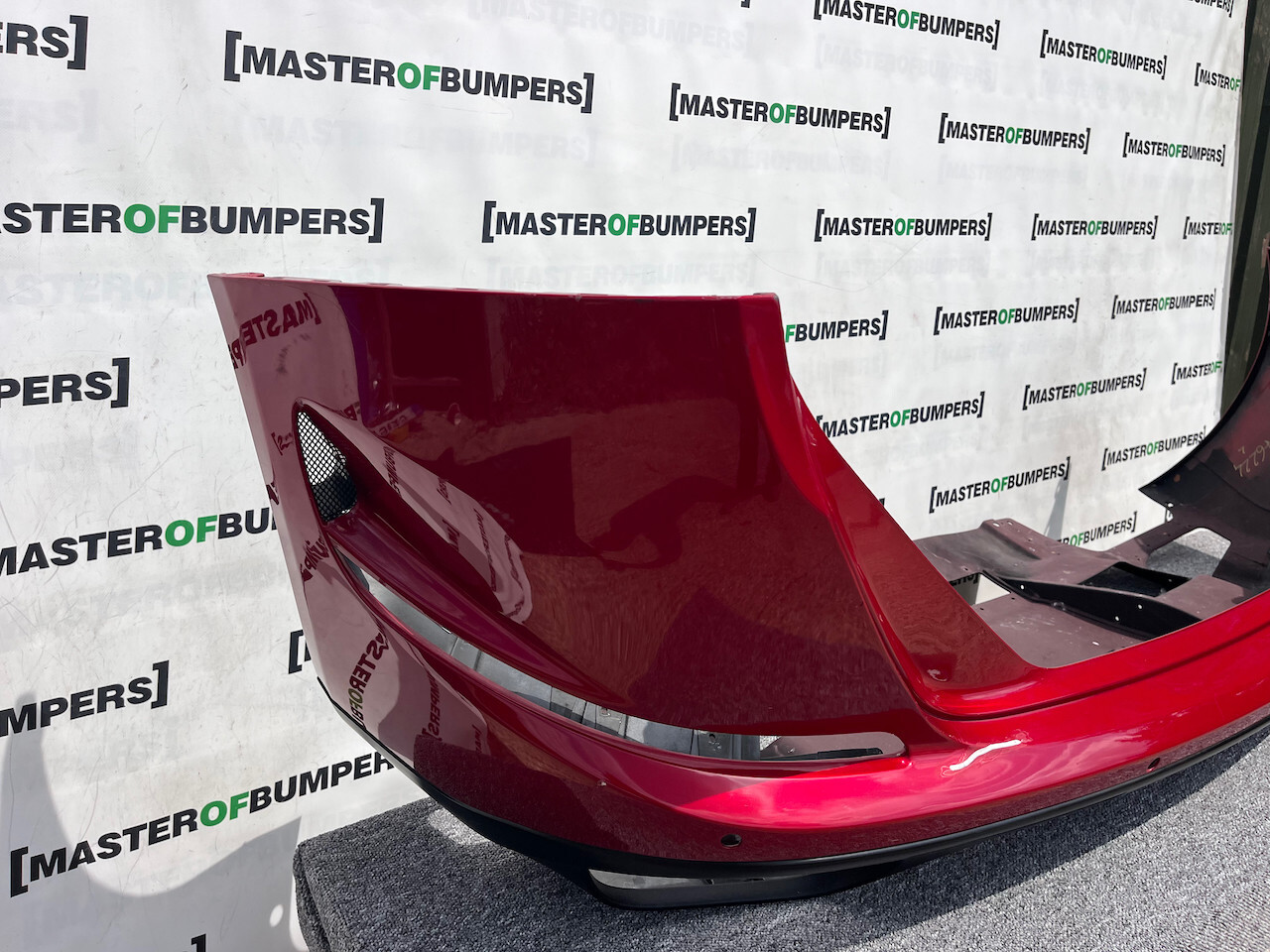 Ferrari California T Lift V8 3.8 2014-2018 Rear Bumper 4 Pdc Genuine [p419]