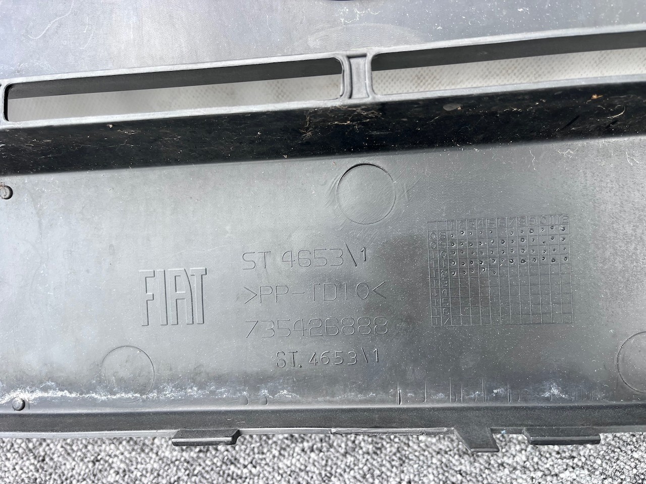 Fiat 500 Lounge Se Hatchback 2007-2014 Front Bumper Genuine [f731]