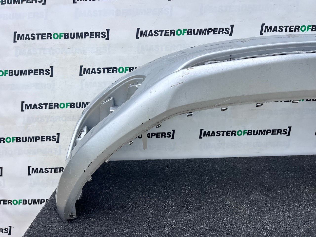 Fiat Tipo Lounge Hatchback Estate 2016-2021 Front Bumper Genuine [f866]