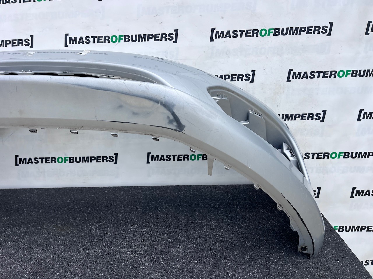Fiat Tipo Lounge Hatchback Estate 2016-2021 Front Bumper Genuine [f866]