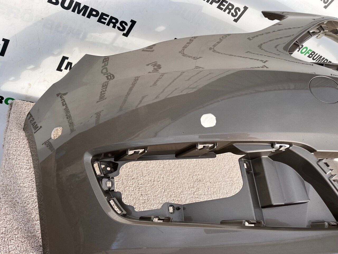 Ford C Max Titanium 2015-2019 Front Bumper 6 Pdc No Jets Genuine [f197]