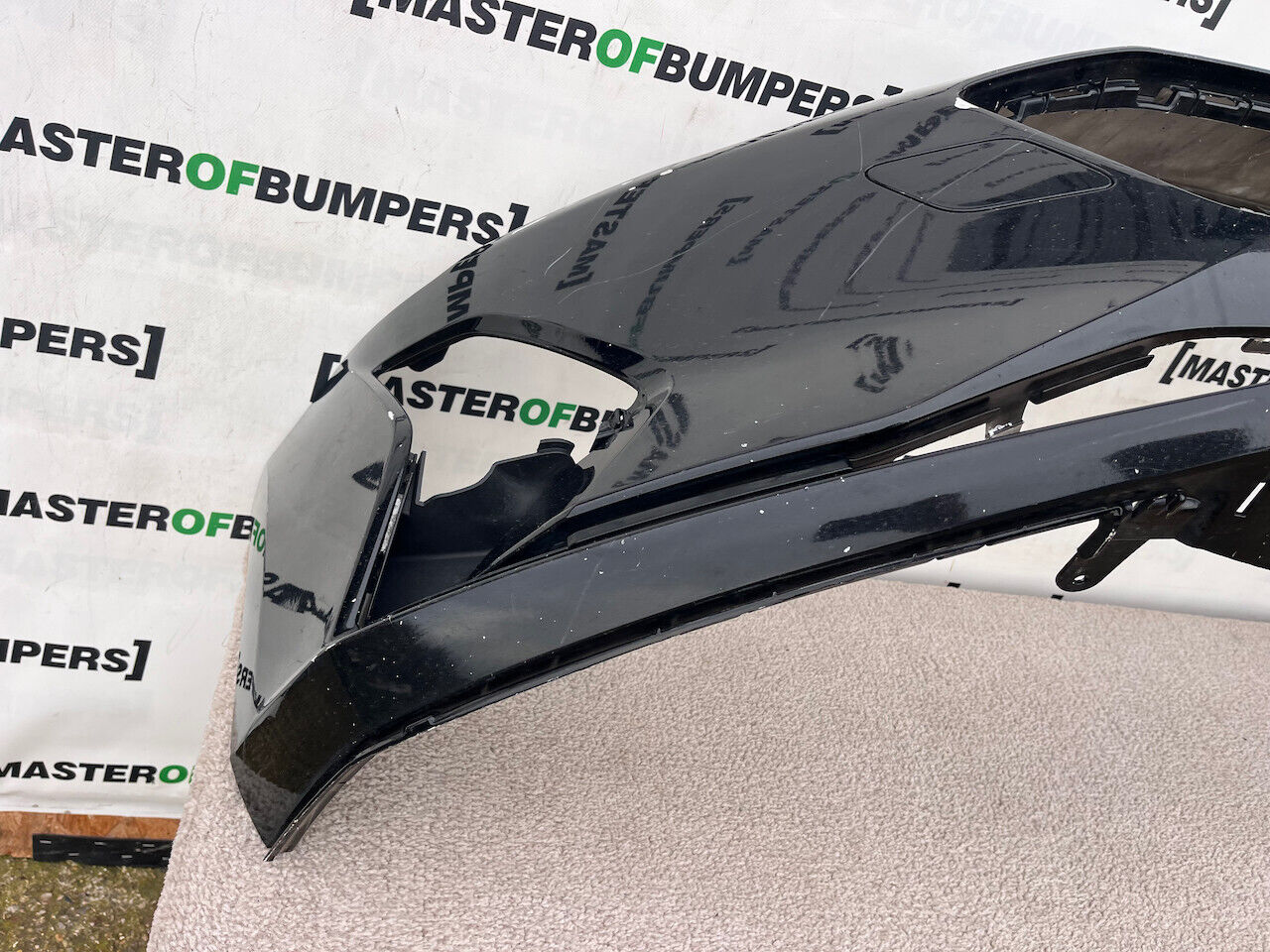 Ford Focus Se Titanium Mk4 Hatchback 2018-2022 Front Bumper Nopdc Genuine [f559]