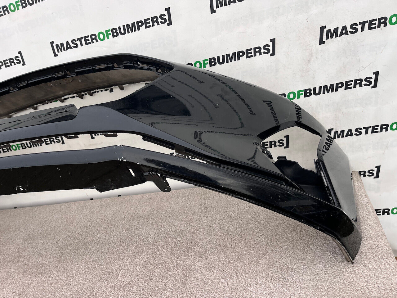 Ford Focus Se Titanium Mk4 Hatchback 2018-2022 Front Bumper Nopdc Genuine [f559]