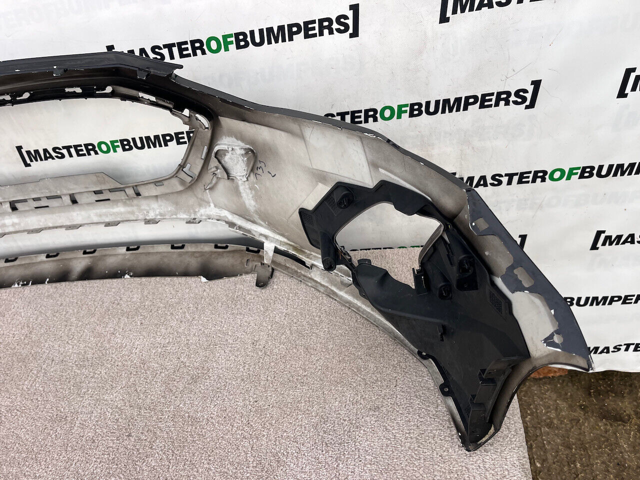 Ford Focus Se Titanium Mk4 Hatchback 2018-2022 Front Bumper Nopdc Genuine [f559]
