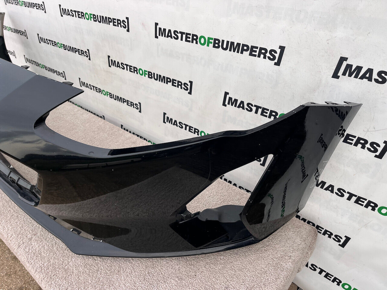 Ford Focus Se Titanium Mk4 Hatchback 2018-2022 Front Bumper Nopdc Genuine [f559]