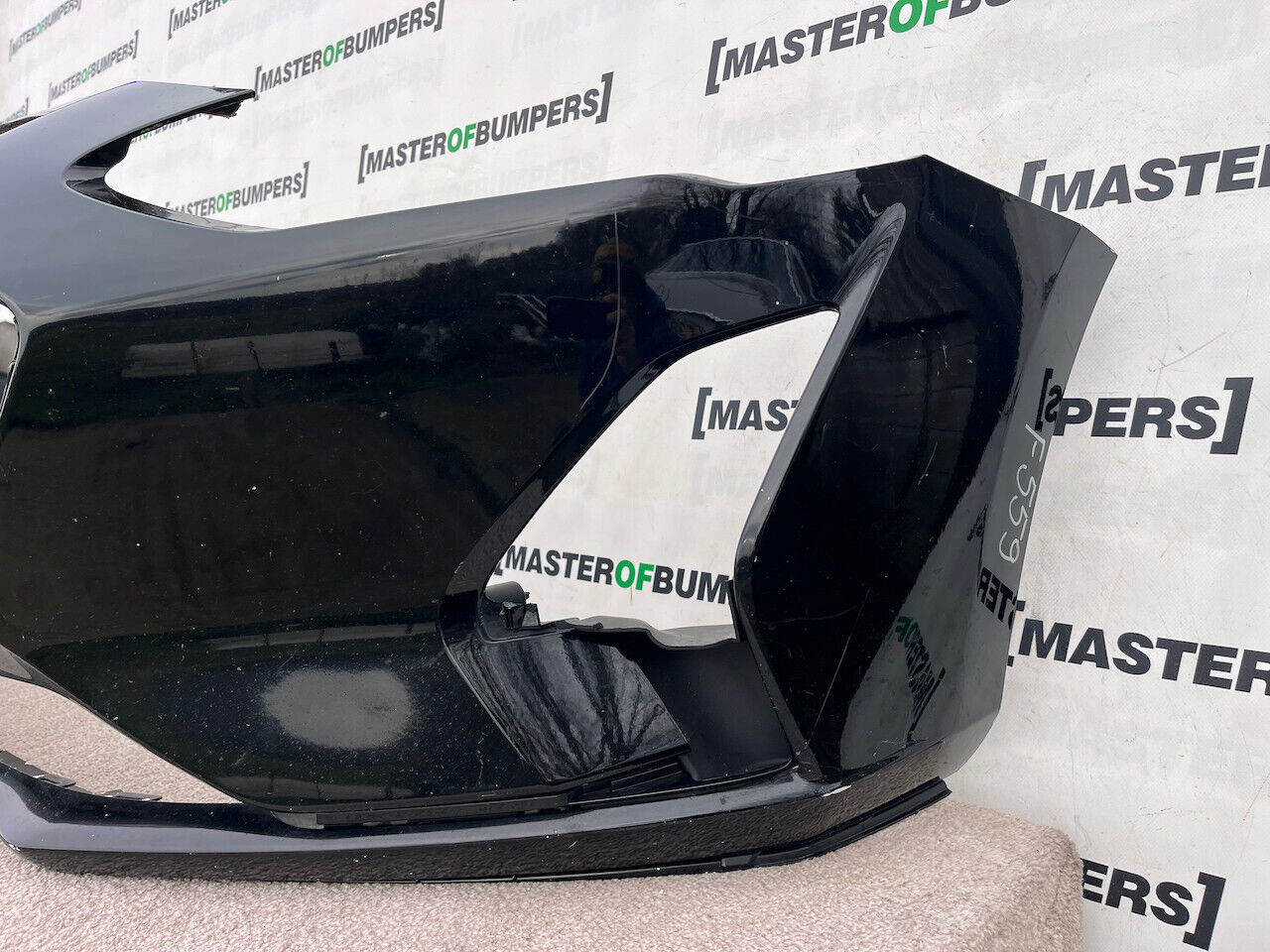 Ford Focus Se Titanium Mk4 Hatchback 2018-2022 Front Bumper Nopdc Genuine [f559]