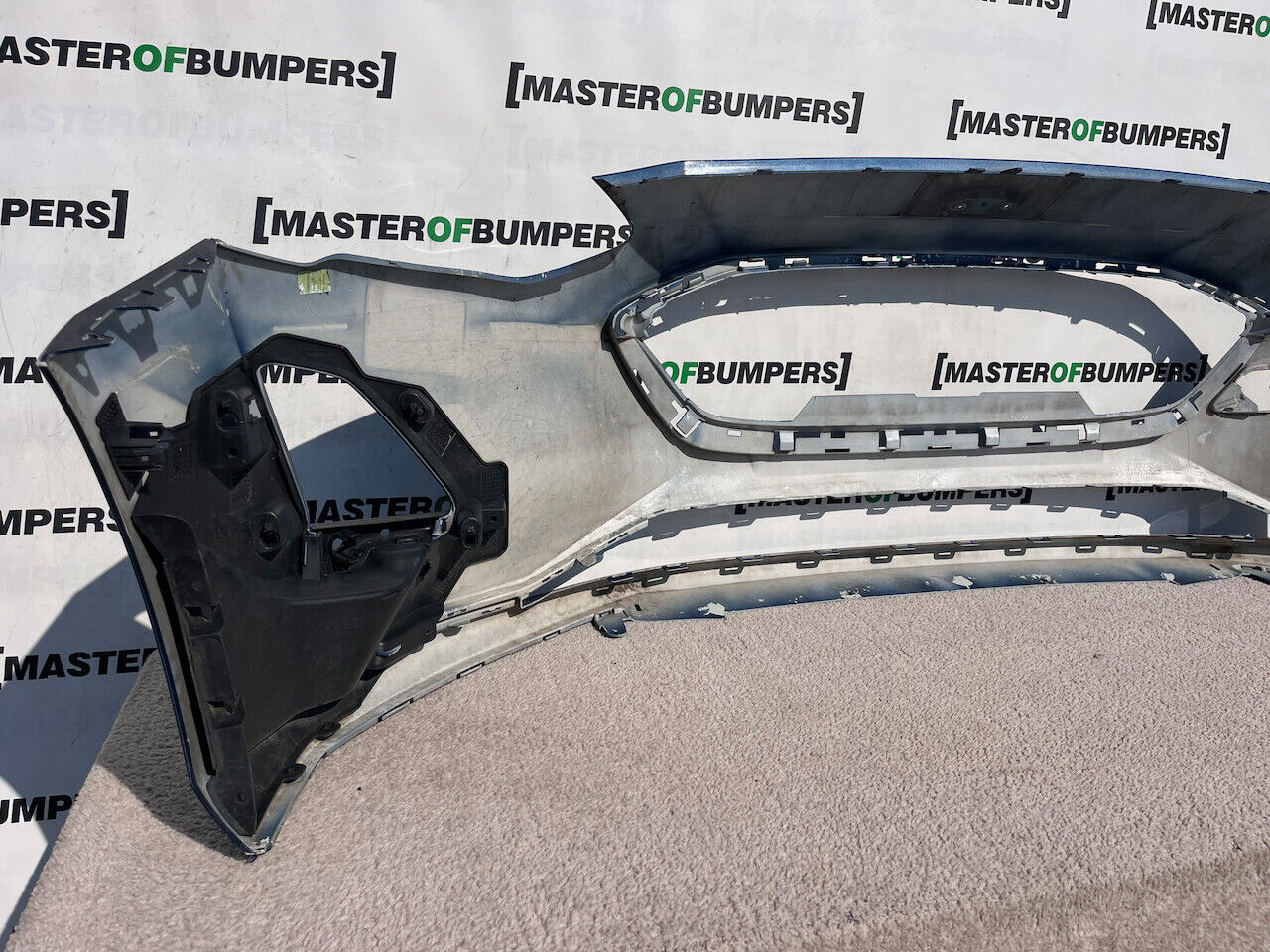 Ford Focus Se Titanium Mk4 Hatchback 2018-2022 Front Bumper 6 Pdc Genuine [f577]