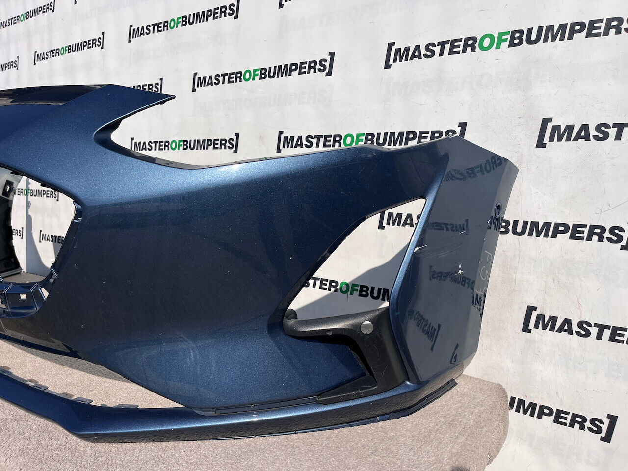 Ford Focus Se Titanium Mk4 Hatchback 2018-2022 Front Bumper 6 Pdc Genuine [f577]