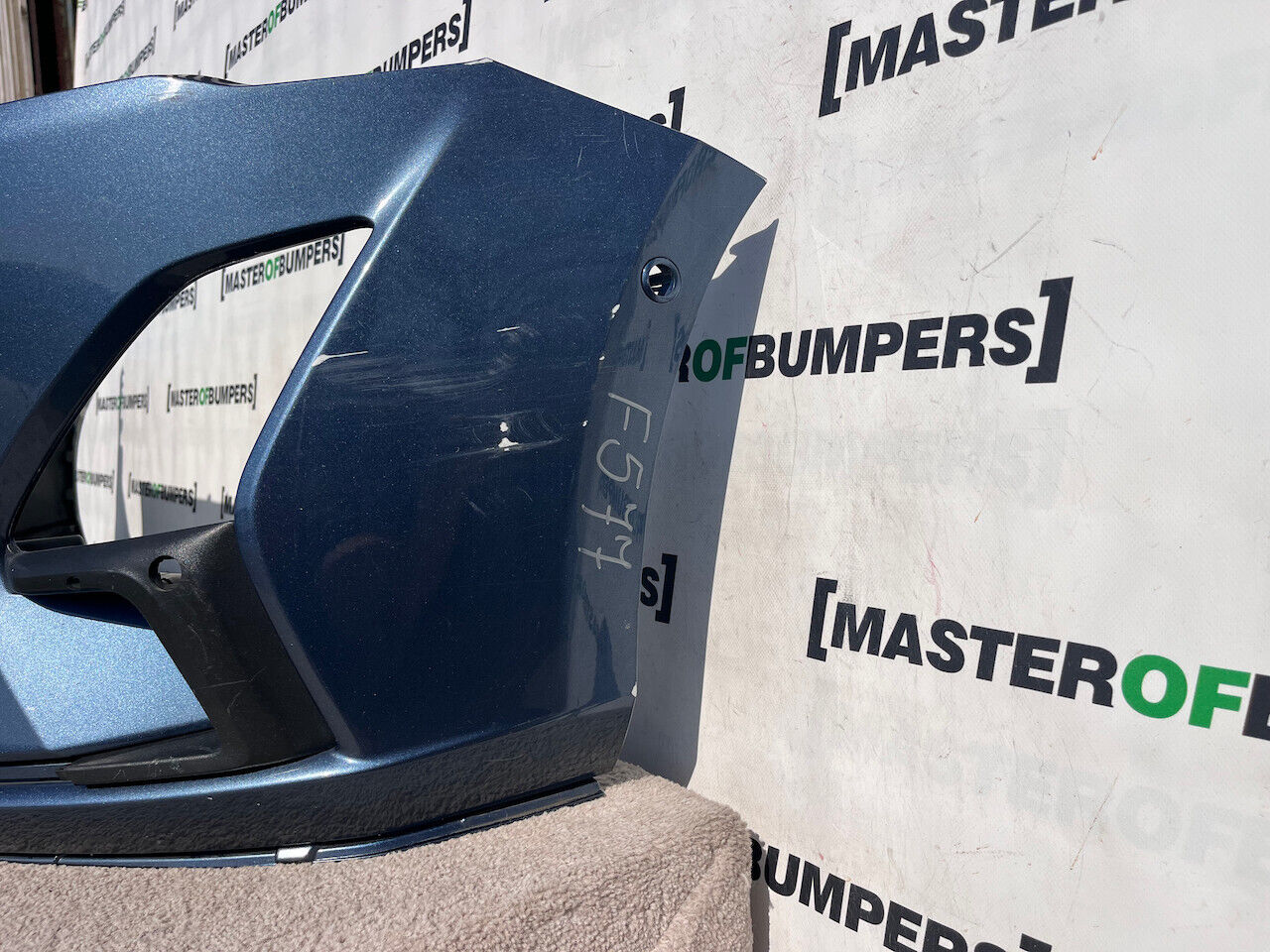 Ford Focus Se Titanium Mk4 Hatchback 2018-2022 Front Bumper 6 Pdc Genuine [f577]