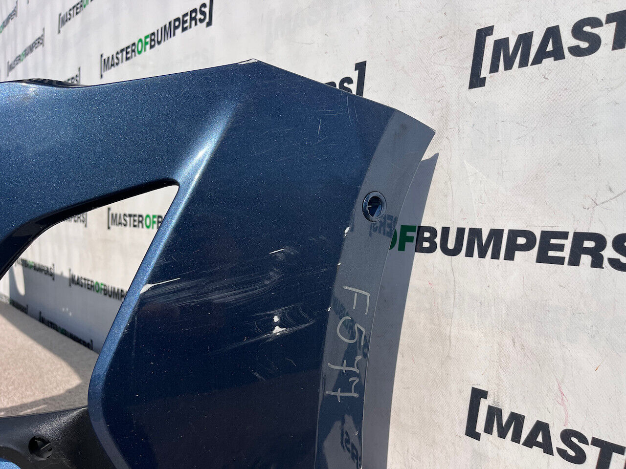 Ford Focus Se Titanium Mk4 Hatchback 2018-2022 Front Bumper 6 Pdc Genuine [f577]