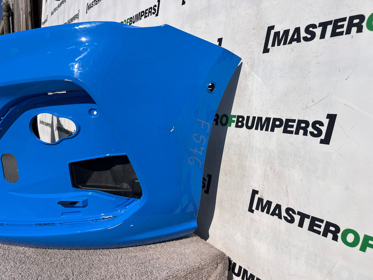 Ford Focus St St Line Hatchback Lift 2023-on Front Bumper 6 Pdc Genuine [f576]