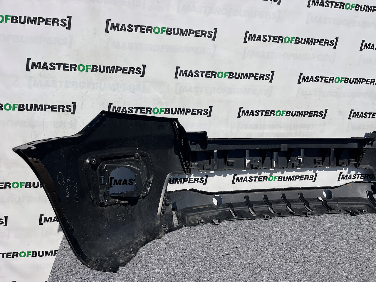 Ford Ranger Wildtrack Mk5 2nd Lift 2019-2023 Front Bumper 4 Pdc Genuine [f670]