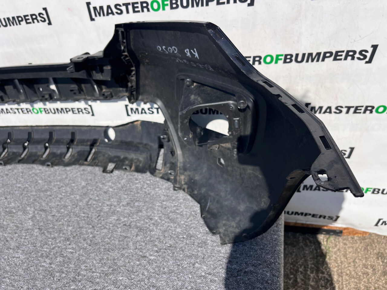 Ford Ranger Wildtrack Mk5 2nd Lift 2019-2023 Front Bumper 4 Pdc Genuine [f670]