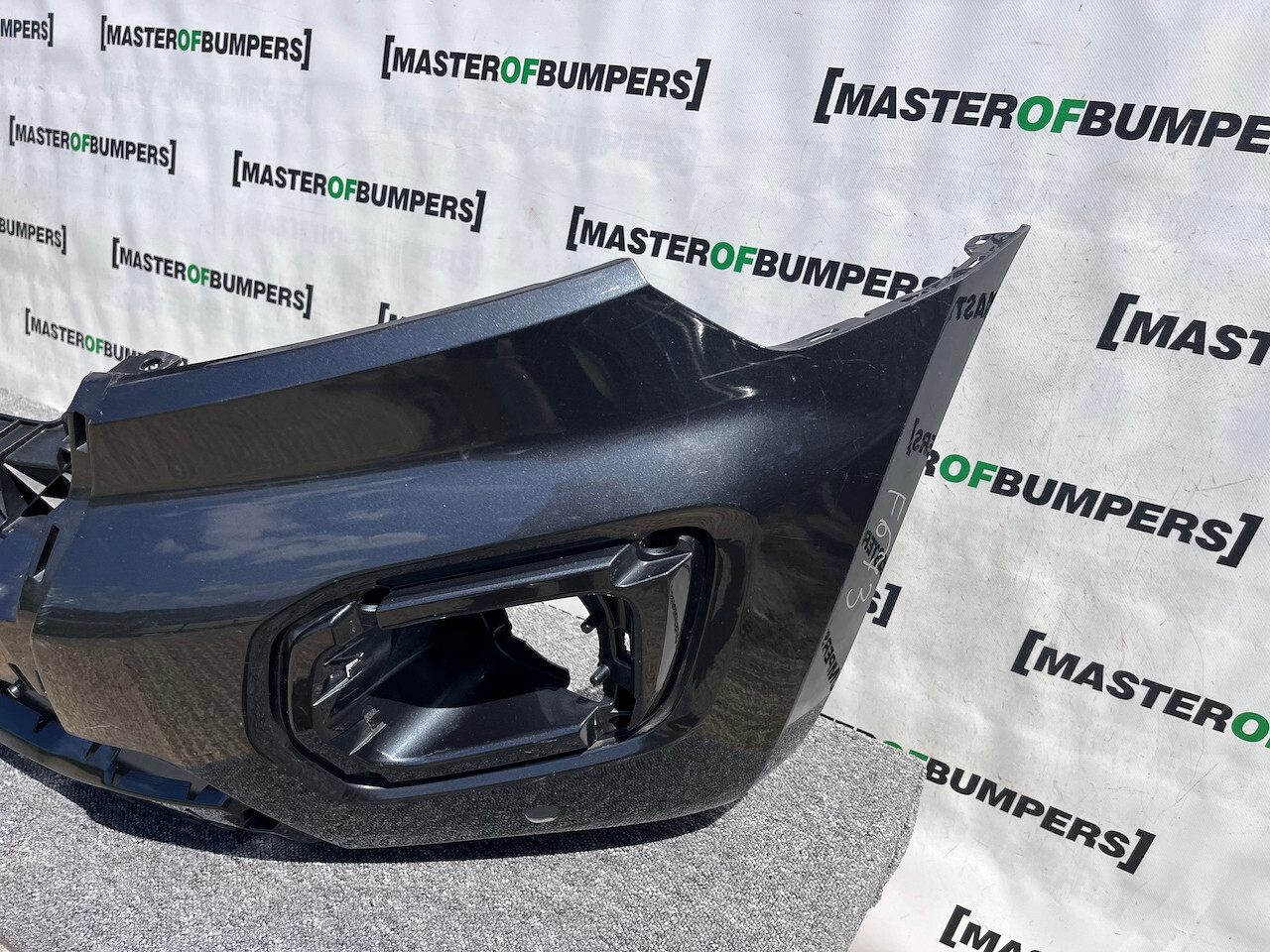 Ford Ranger Wildtrack Mk5 2nd Lift 2019-2023 Front Bumper 4 Pdc Genuine [f673]