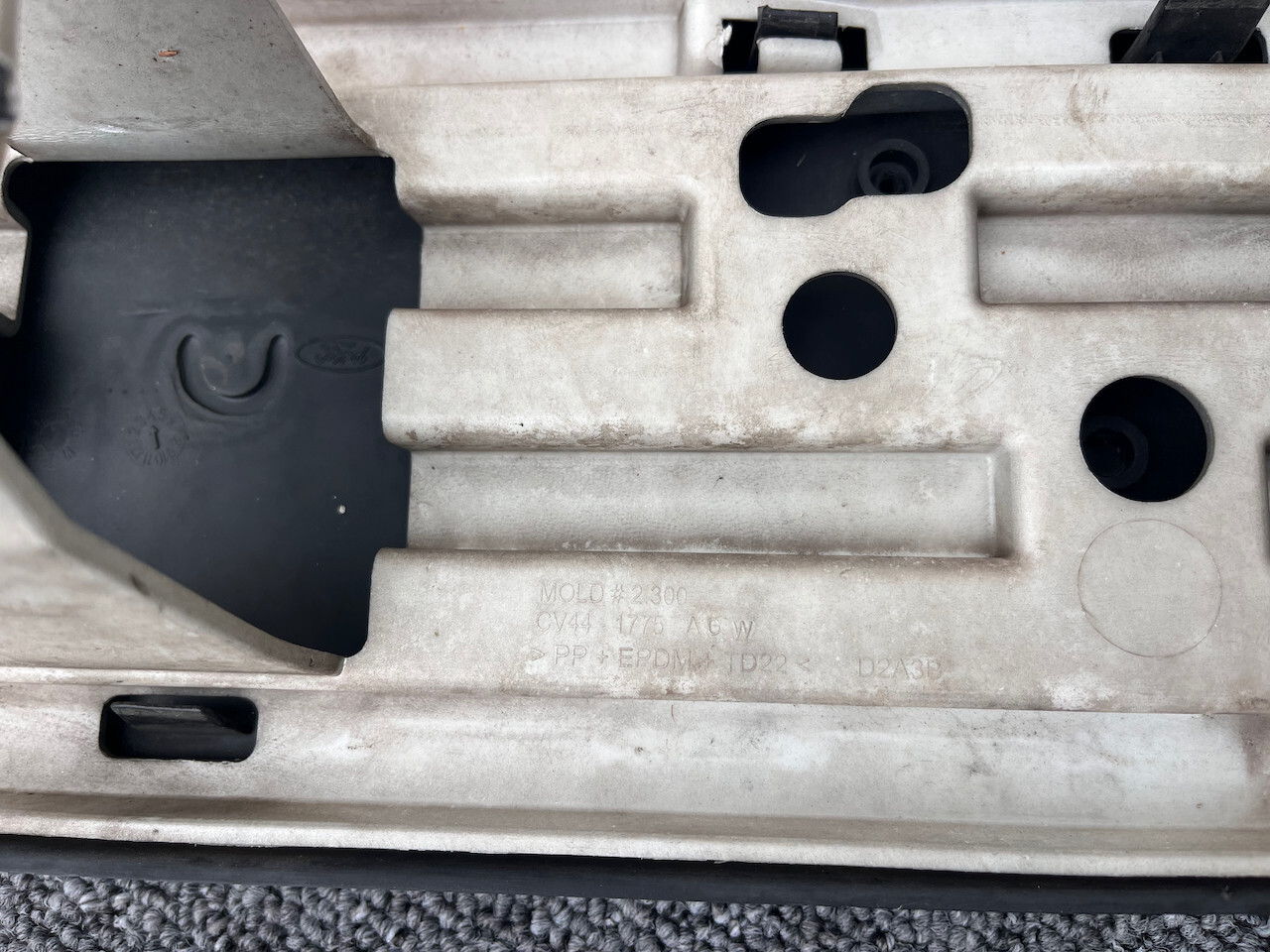 Ford Kuga St Line Titanium X 2013-2016 Front Bumper 4 Pdc No Jets Genuine [f682]