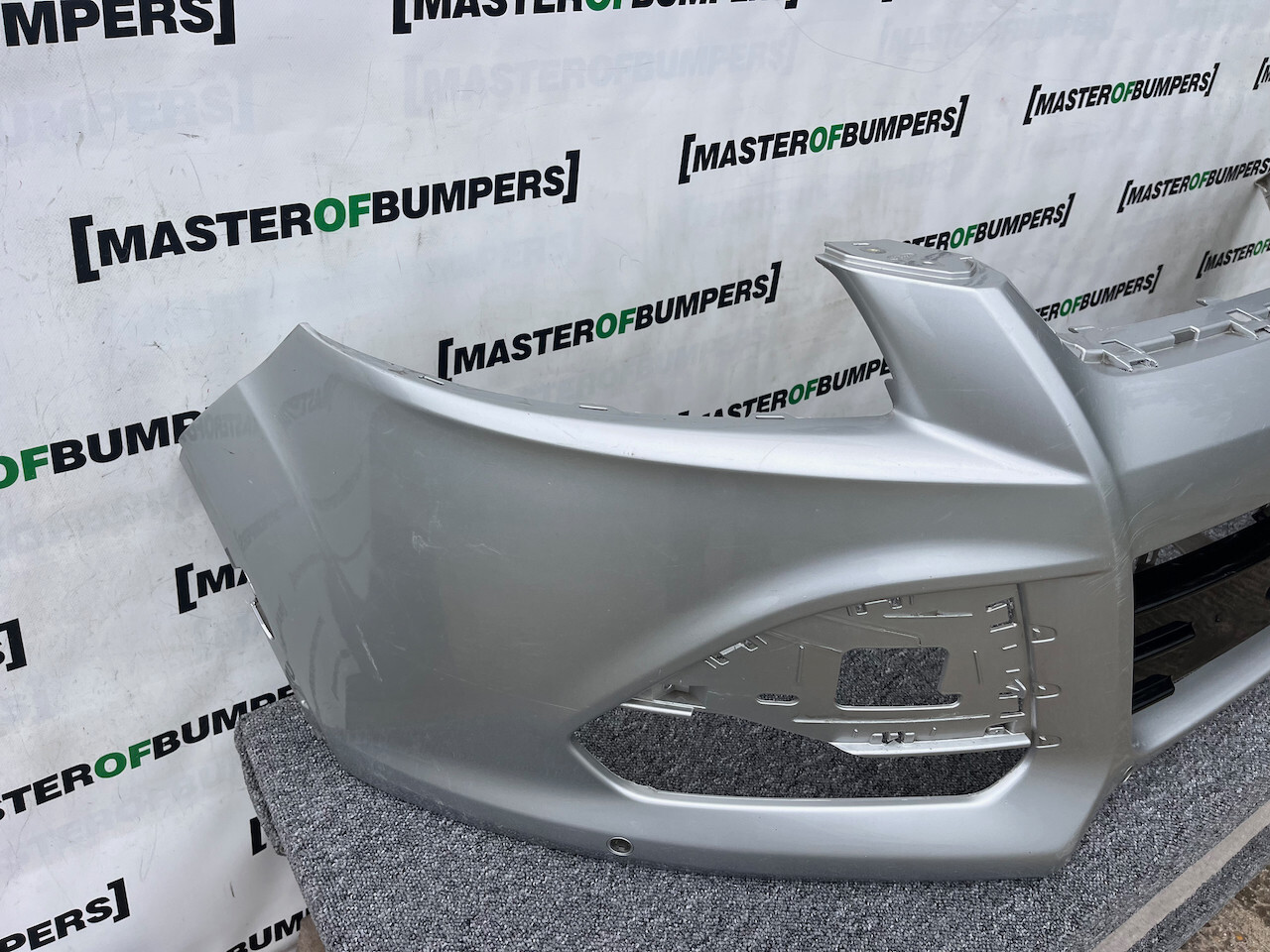 Ford Kuga St Line Titanium X 2013-2016 Front Bumper 4 Pdc No Jets Genuine [f682]