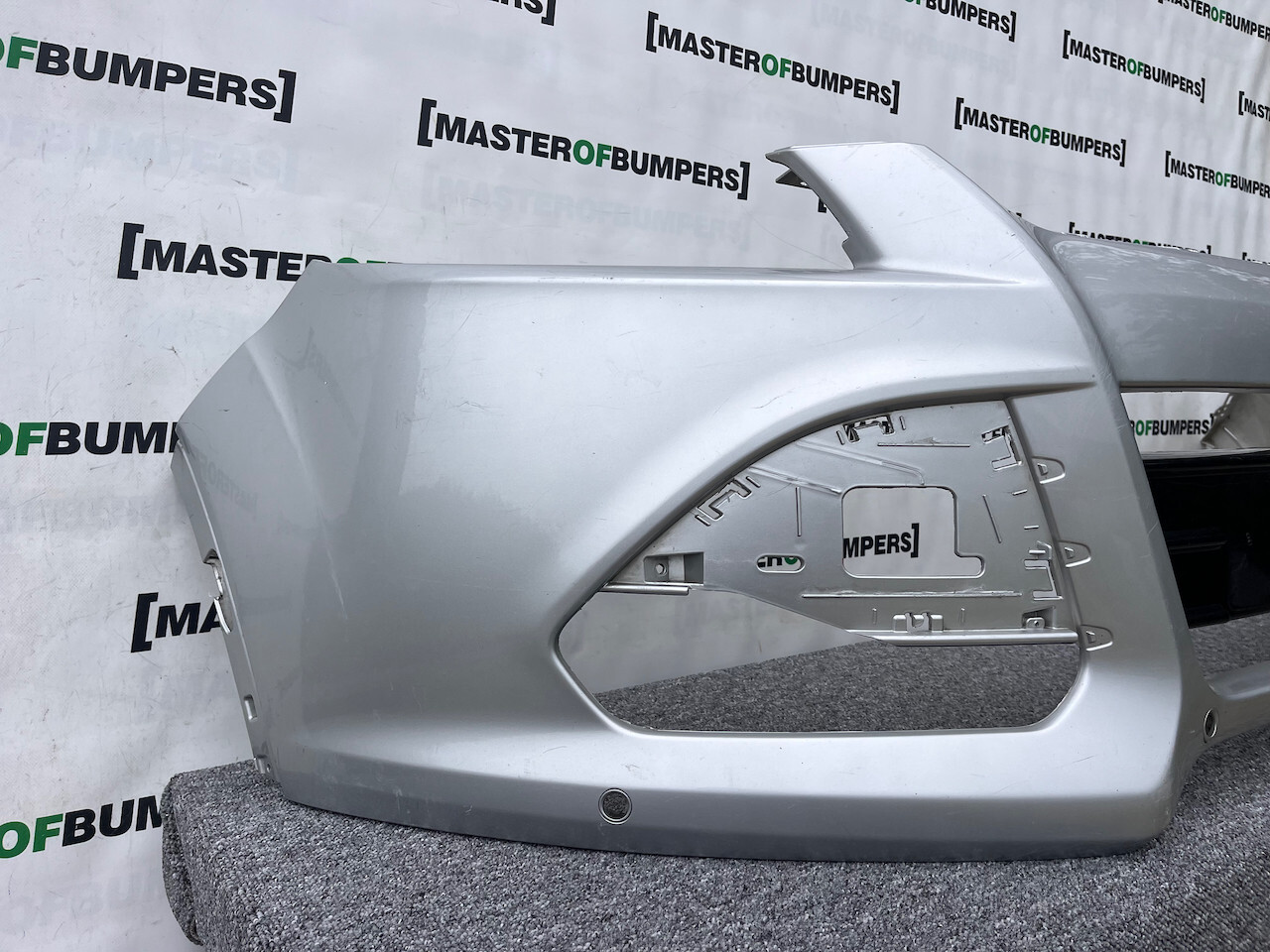 Ford Kuga St Line Titanium X 2013-2016 Front Bumper 4 Pdc No Jets Genuine [f682]