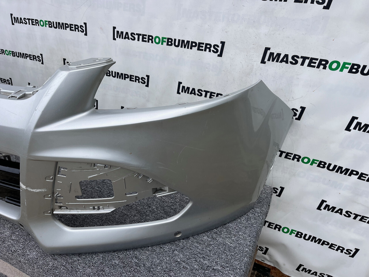 Ford Kuga St Line Titanium X 2013-2016 Front Bumper 4 Pdc No Jets Genuine [f682]