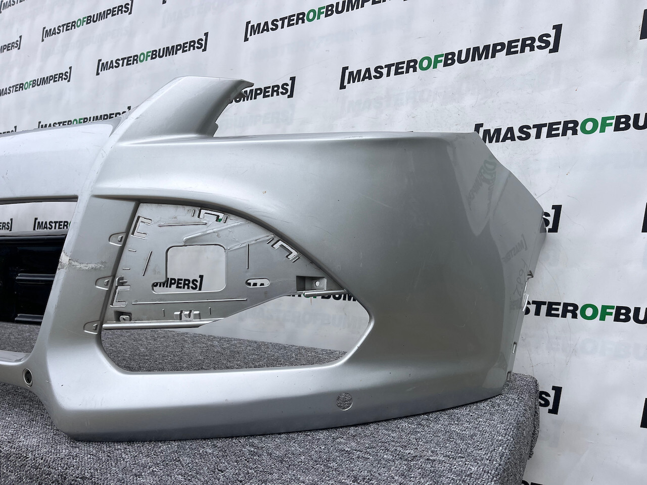 Ford Kuga St Line Titanium X 2013-2016 Front Bumper 4 Pdc No Jets Genuine [f682]