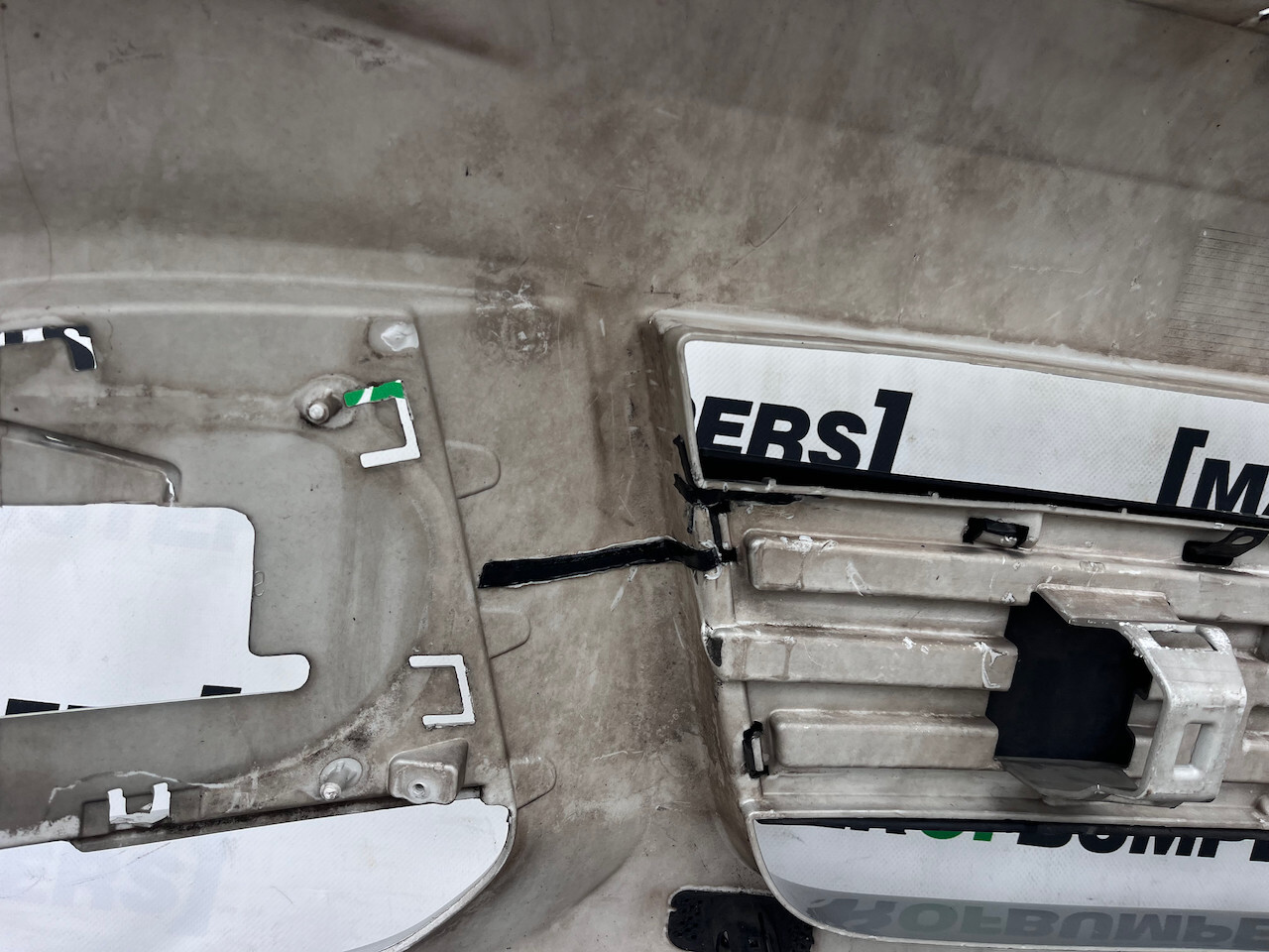 Ford Kuga St Line Titanium X 2013-2016 Front Bumper 4 Pdc No Jets Genuine [f682]