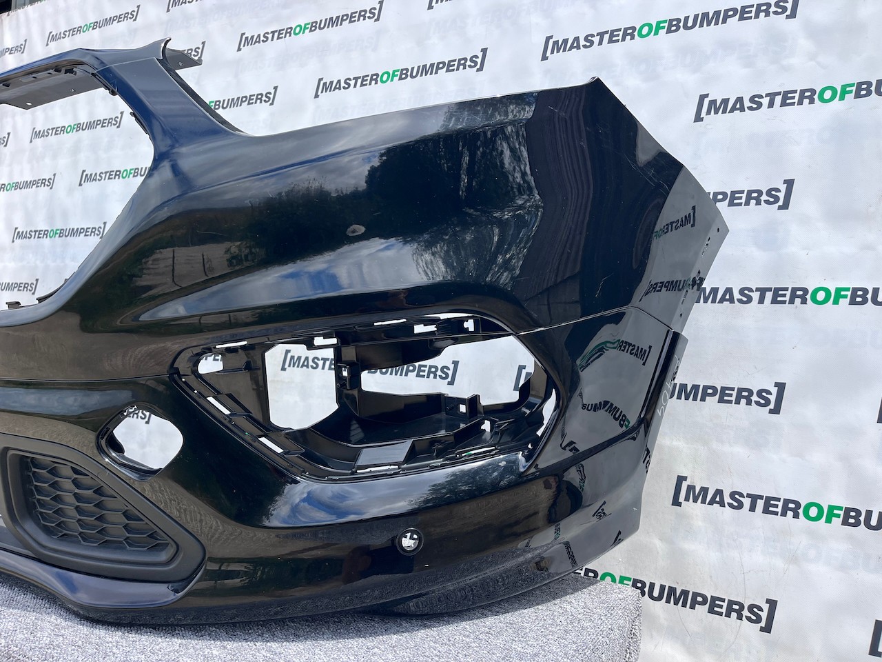 Ford Transit Custom Sport Limited 2018-2023 Front Bumper 4 Pdc Genuine [f704]