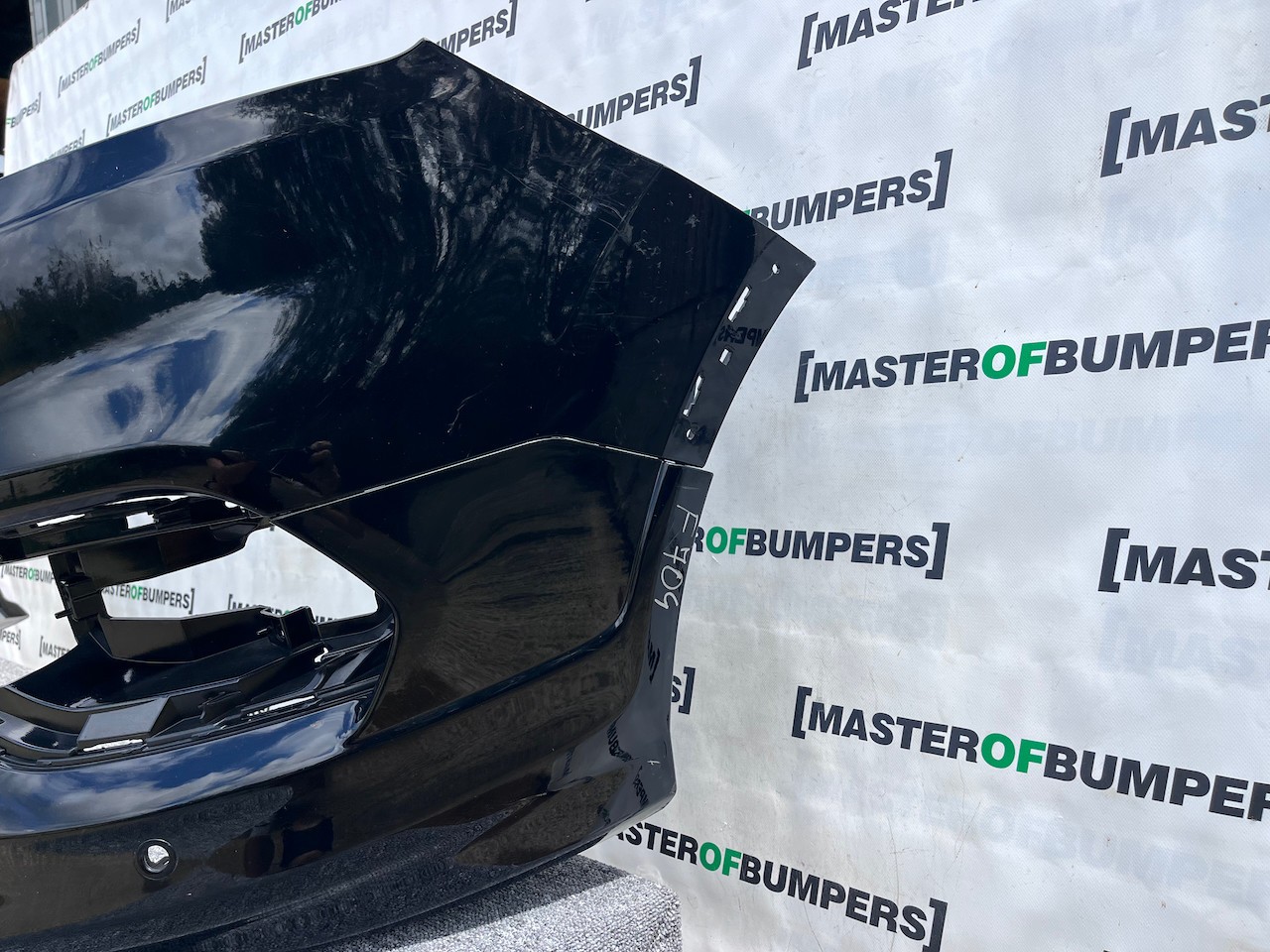 Ford Transit Custom Sport Limited 2018-2023 Front Bumper 4 Pdc Genuine [f704]