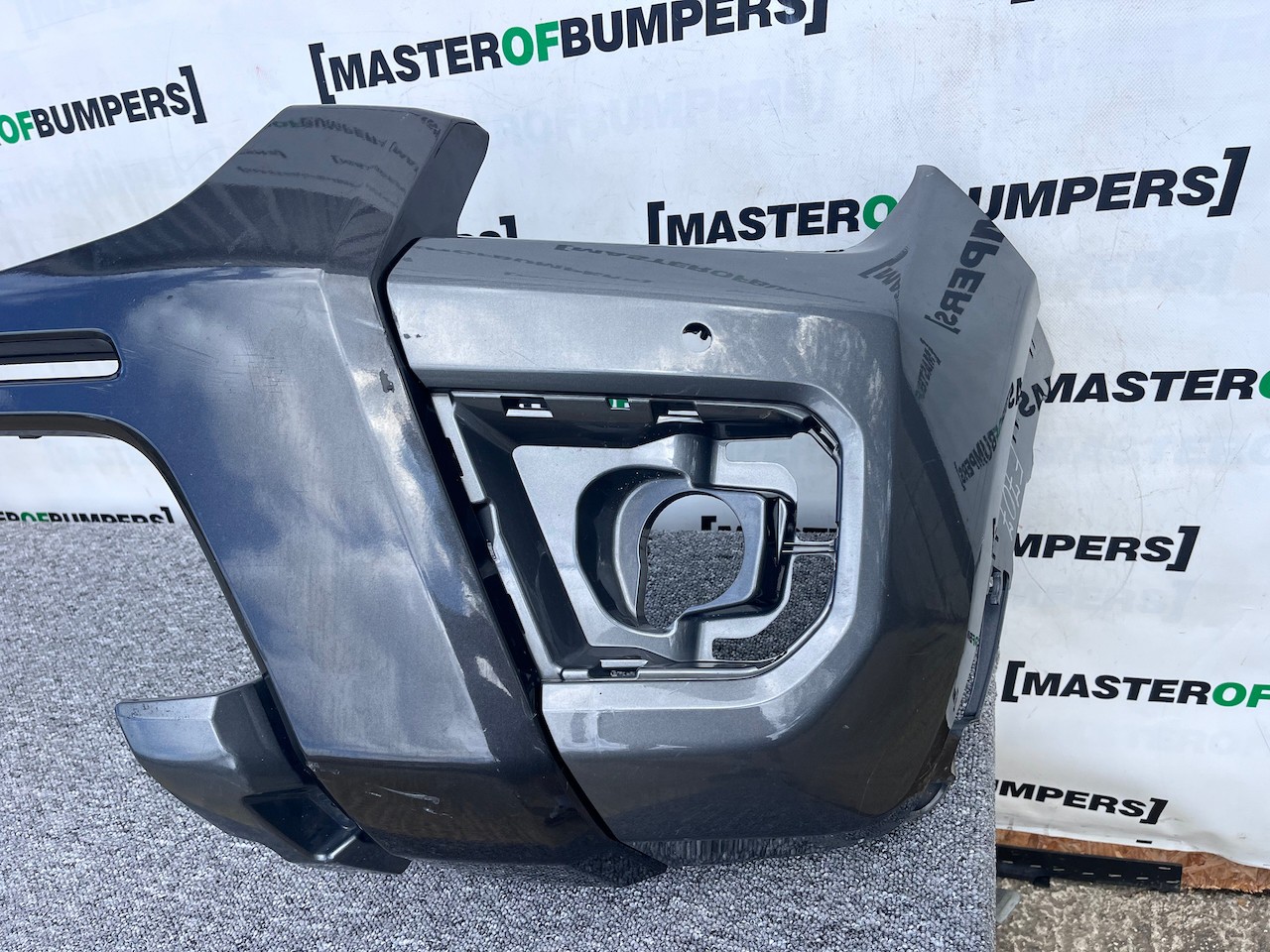 Ford Ranger Wildtrack Pickup 2022-2026 Front Bumper 4 Pdc Genuine [f707]