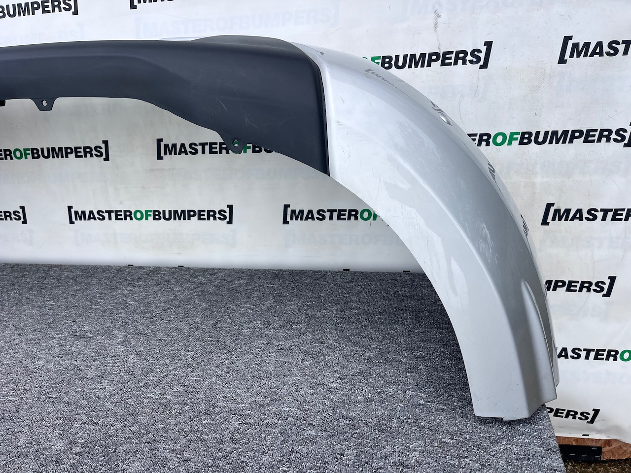 Ford Transit Limited Panel Van 2018-2024 Front Bumper 4 Pdc Genuine [f736]