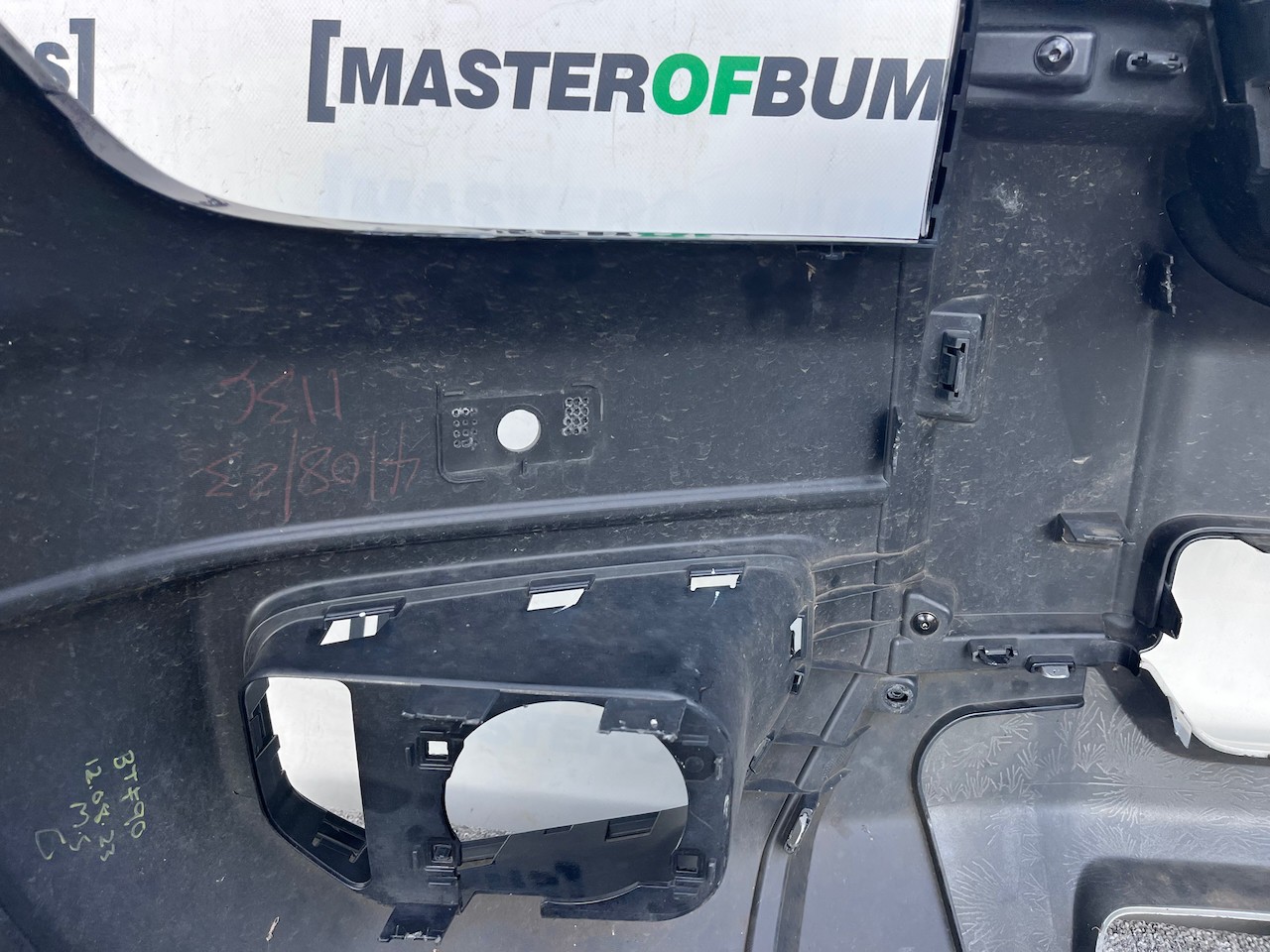 Ford Ranger Tramor Pickup Mk2 2022-2026 Front Bumper Pdc Genuine [f747]