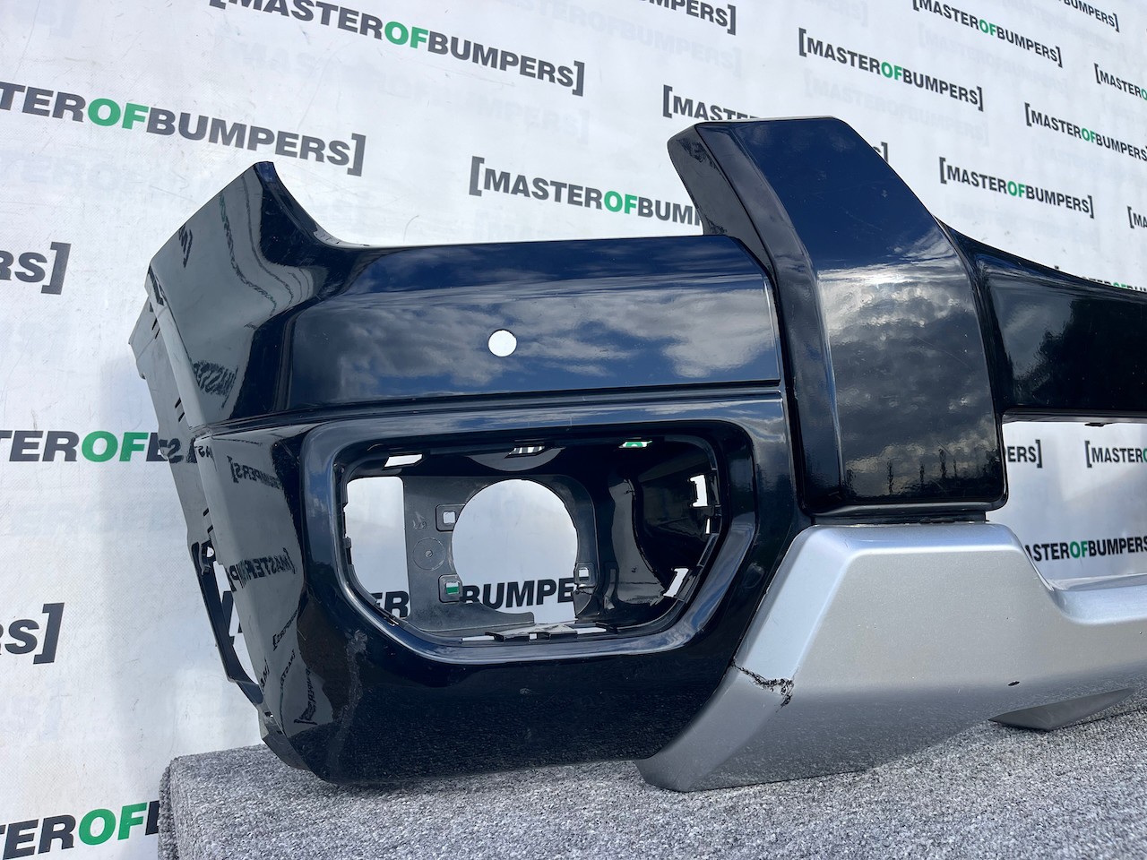 Ford Ranger Tramor Pickup Mk2 2022-2026 Front Bumper Pdc Genuine [f747]