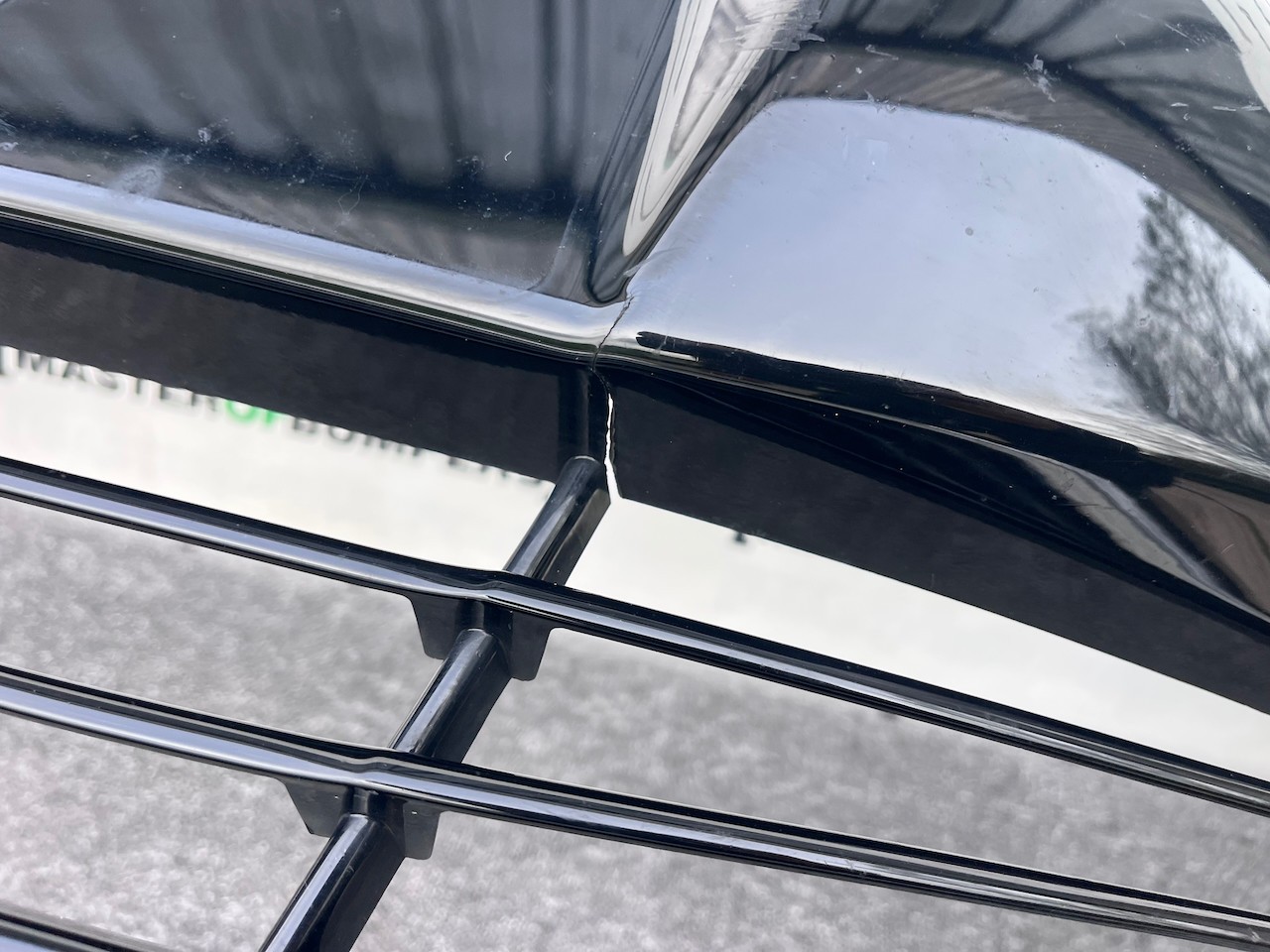 Ford C Max Zetec Titanium 2010-2015 Front Bumper No Pdc Genuine [f755]