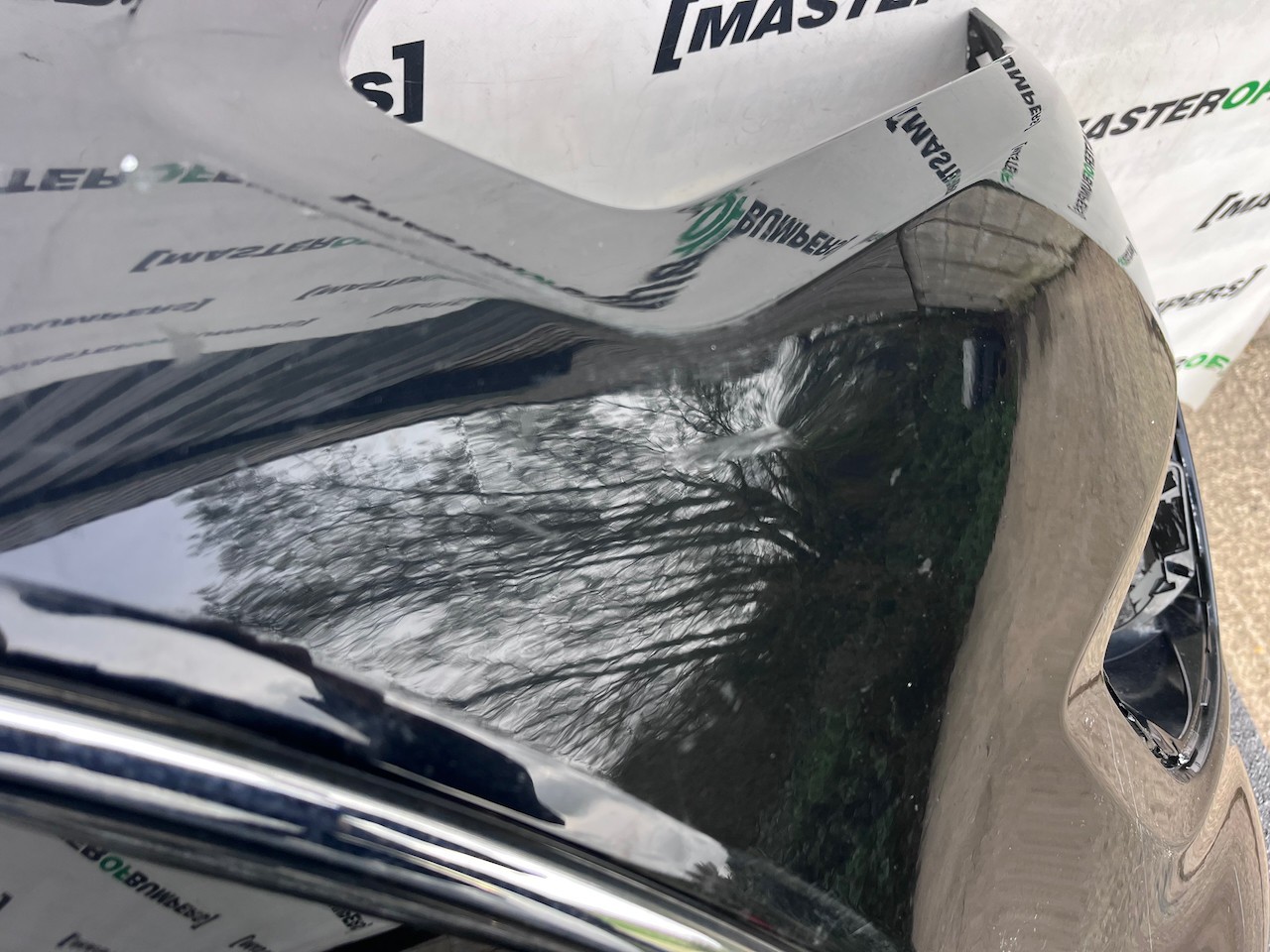 Ford C Max Zetec Titanium 2010-2015 Front Bumper No Pdc Genuine [f755]