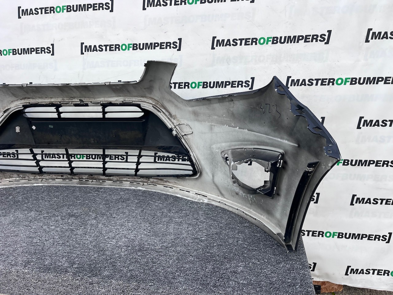 Ford C Max Zetec Titanium 2010-2015 Front Bumper No Pdc Genuine [f755]