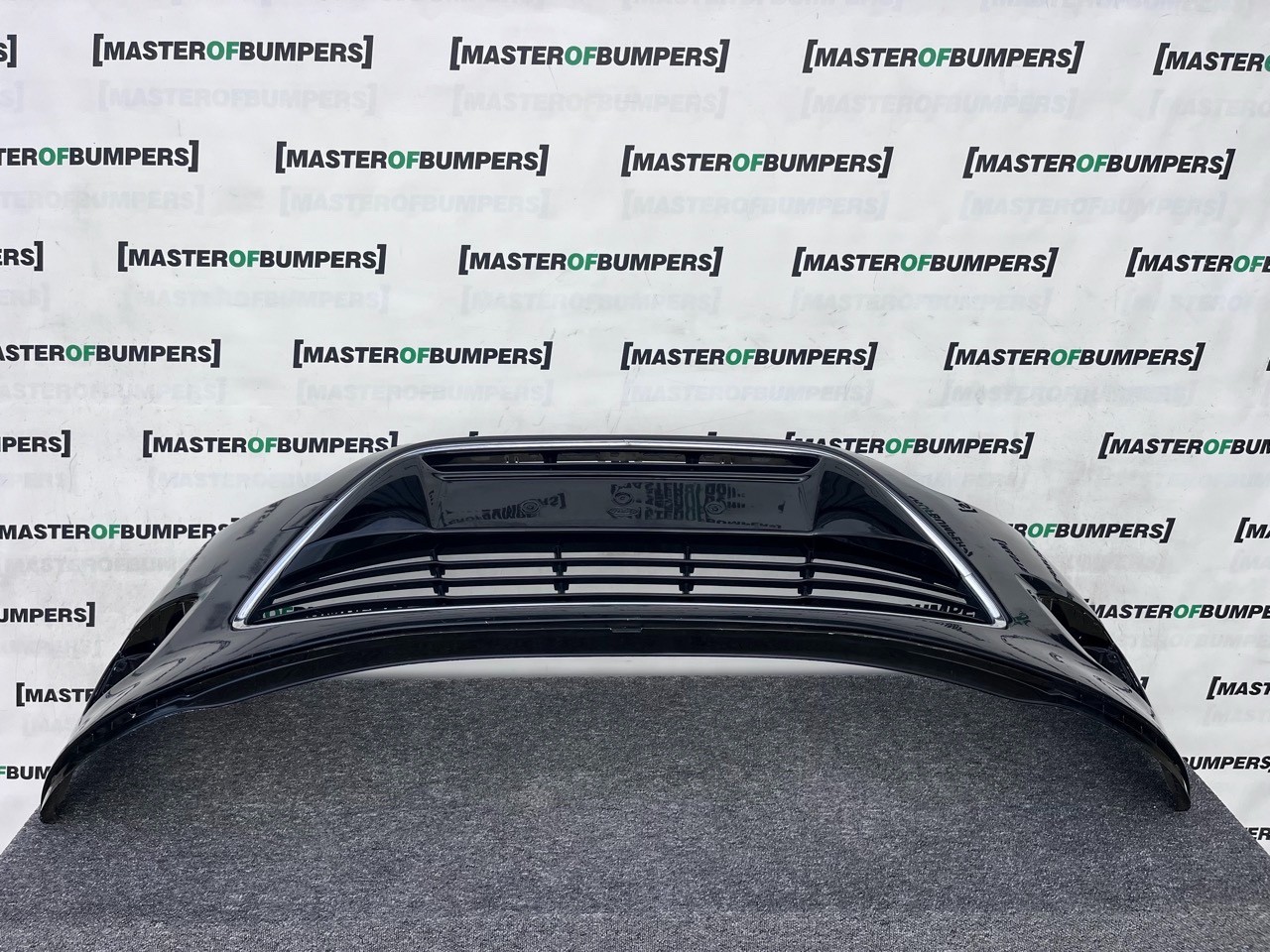 Ford C Max Zetec Titanium 2010-2015 Front Bumper No Pdc Genuine [f755]
